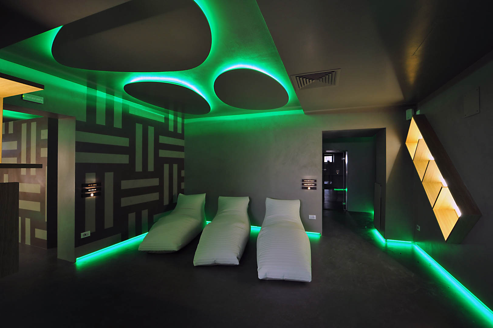 RESORTS WITH SPA AND WELLNESS CENTER FOR SALE IN ITALY